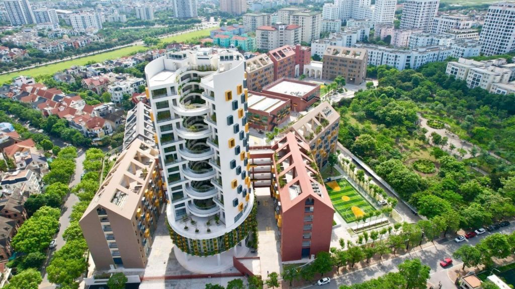 NTT cấp 4 máy VOLVO cho trường quốc tế